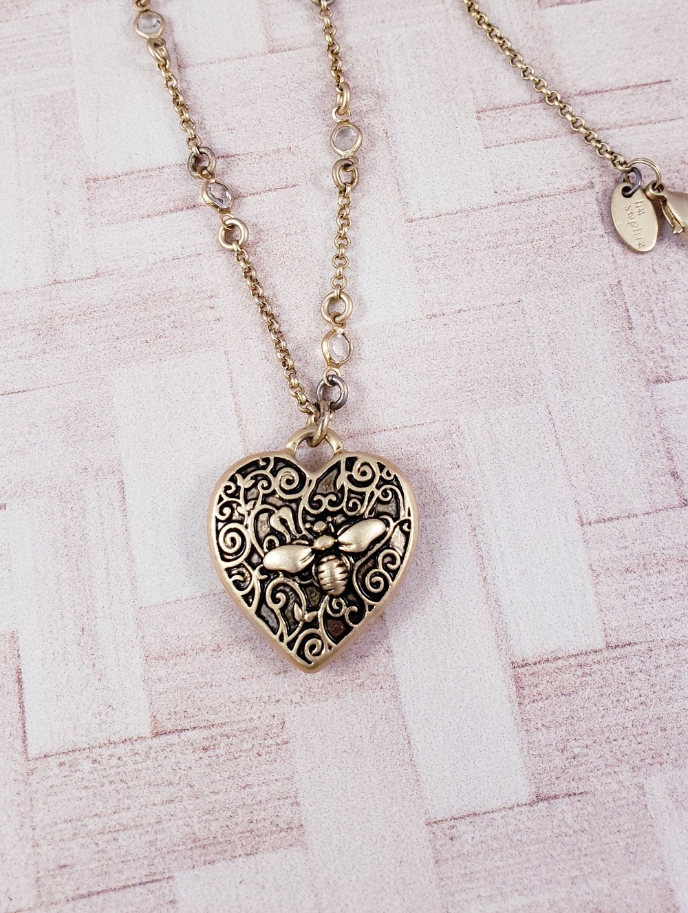 "BEE" GROVE HEART NECKLACE LIA SOPHIA